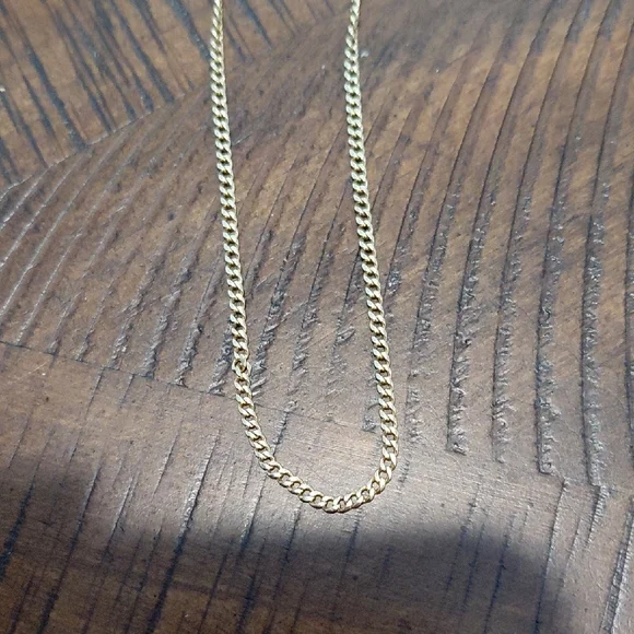 Classic Gold Tone Women's Chain Necklace - Unbranded - Picture 2 of 6